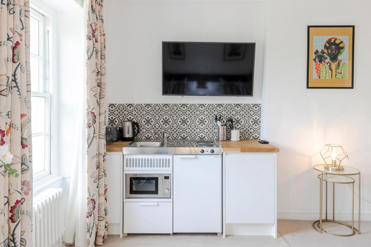 4 Berkeley Square I Your Apartment บริสตอล ภายนอก รูปภาพ